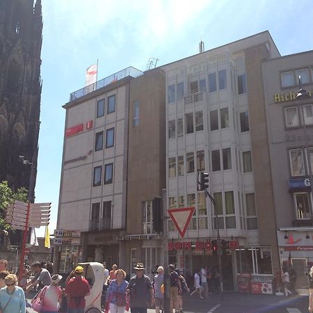 First Domizil Apartment Cologne Exterior photo