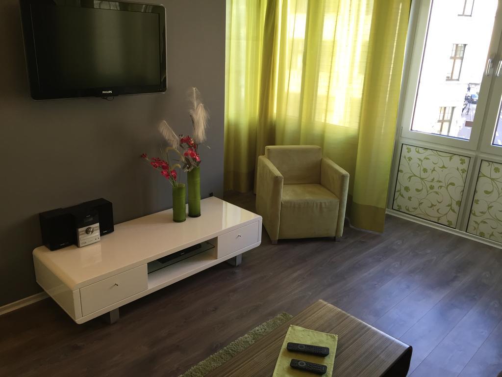 First Domizil Apartment Cologne Room photo