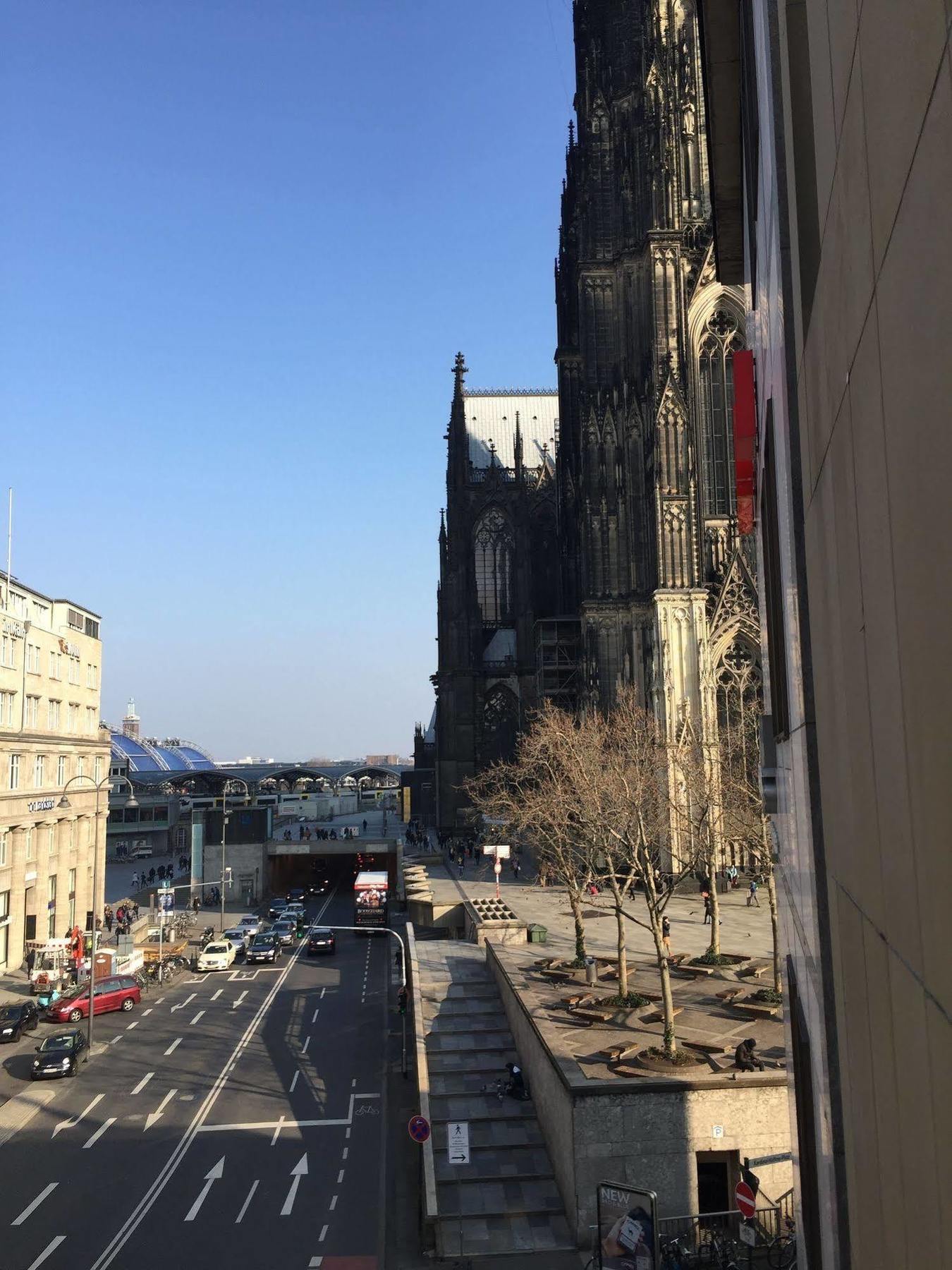 First Domizil Apartment Cologne Exterior photo